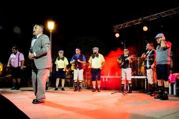  La Murgota de Telde estrena con éxito en Gáldar su espectáculo 'Los chicos del coro'/TA.